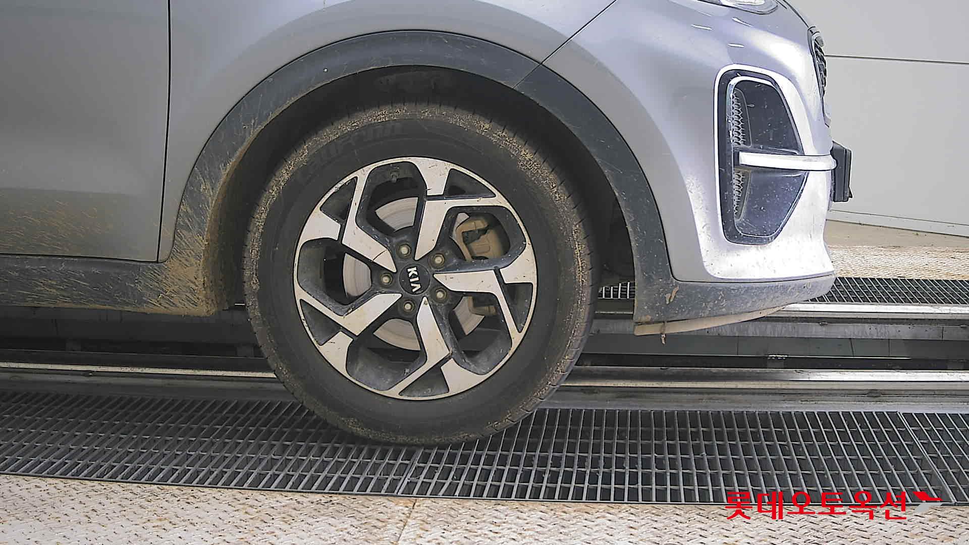 2021 - kia sportage