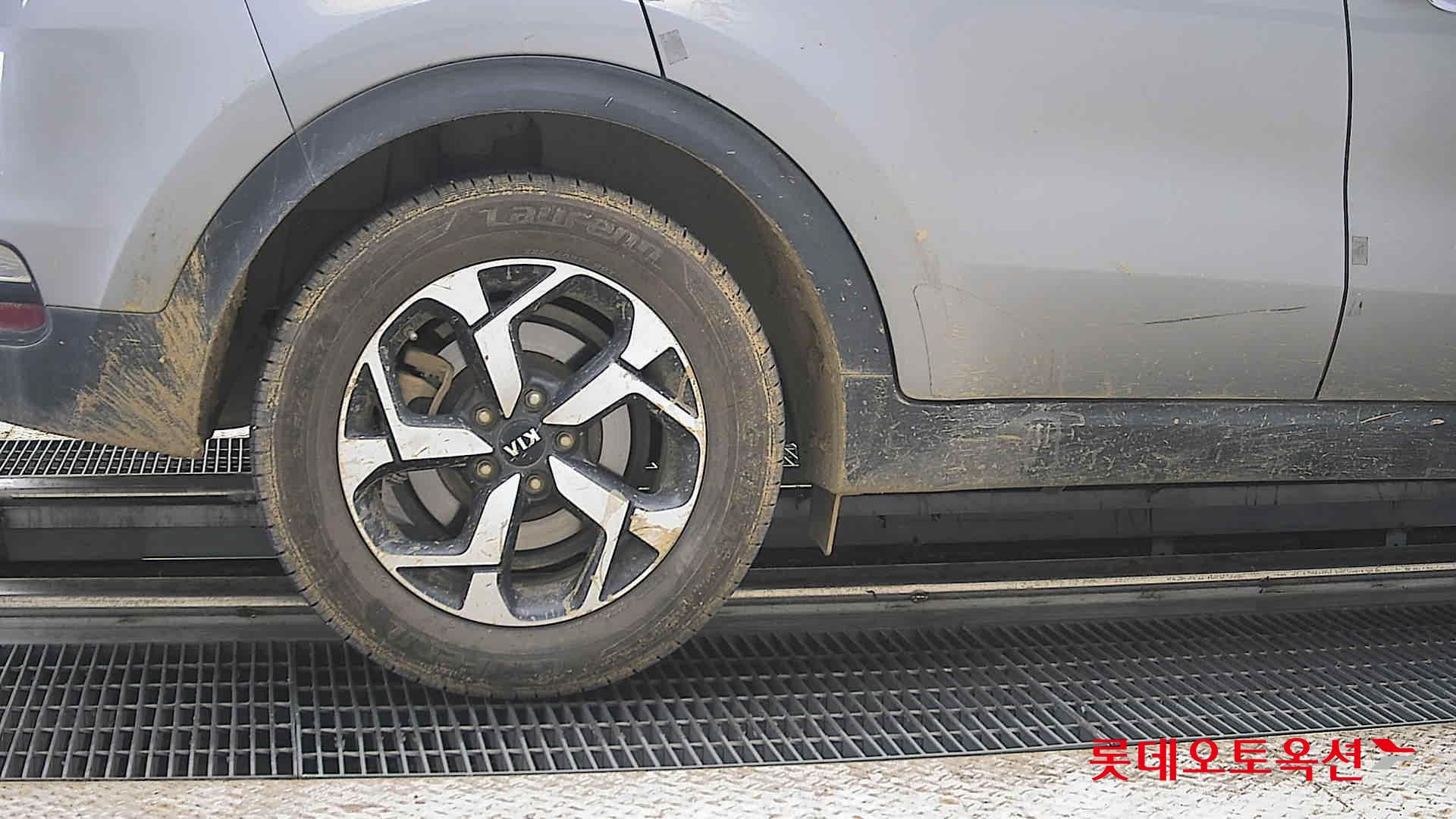 2021 - kia sportage