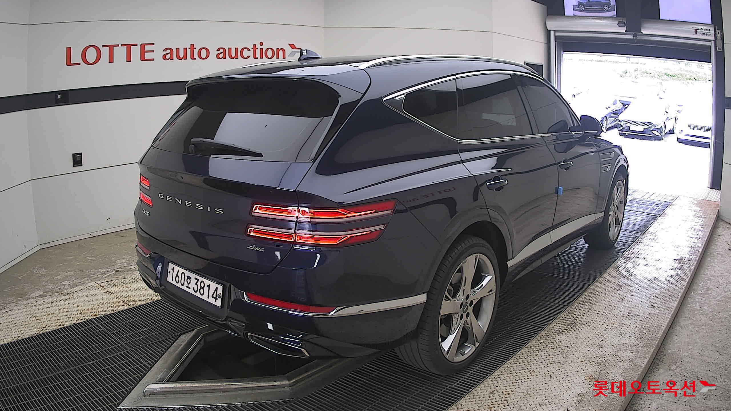 2021 - genesis gv80