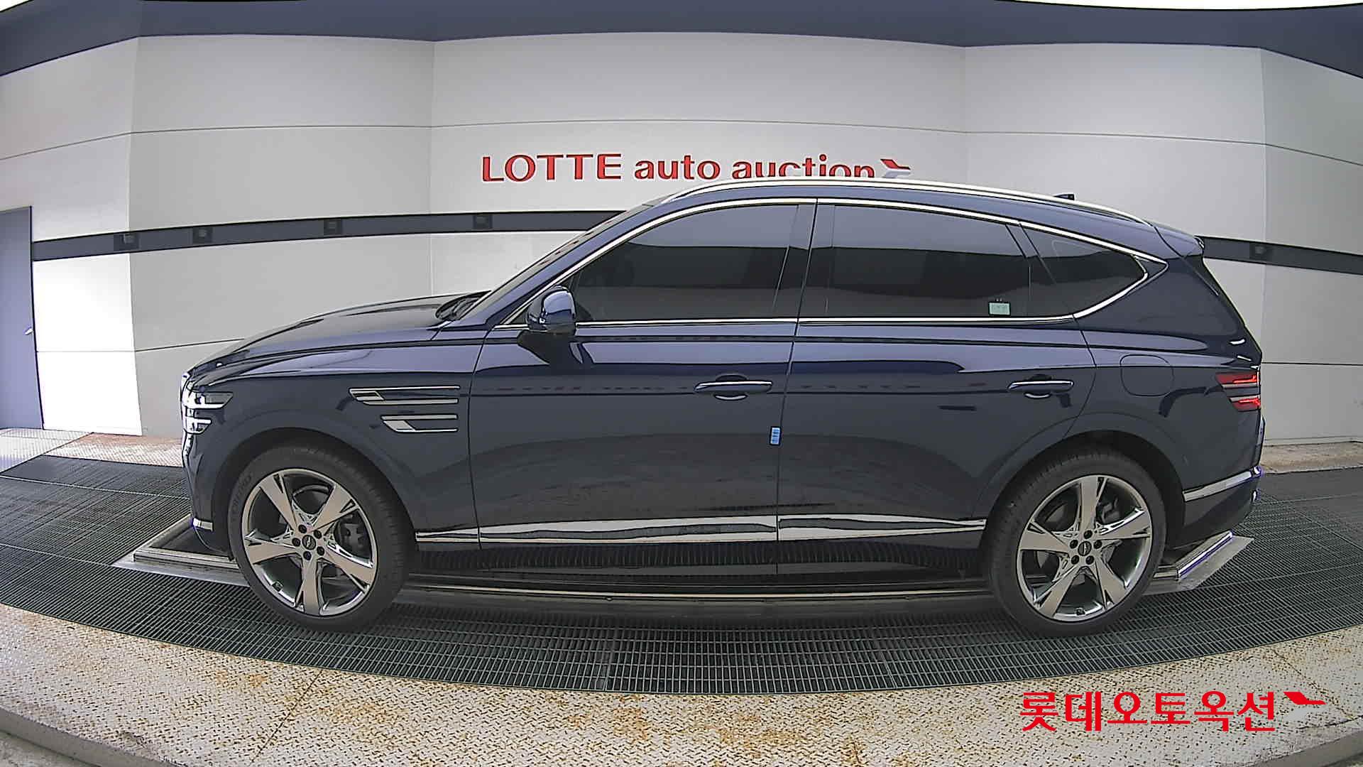 2021 - genesis gv80