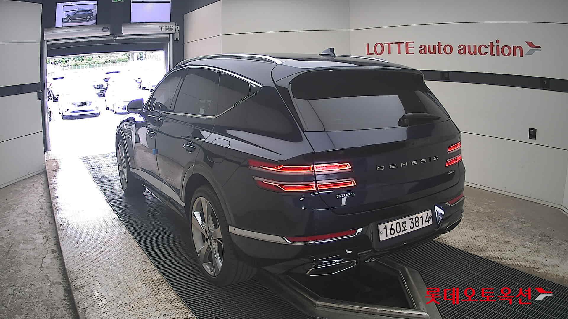 2021 - genesis gv80