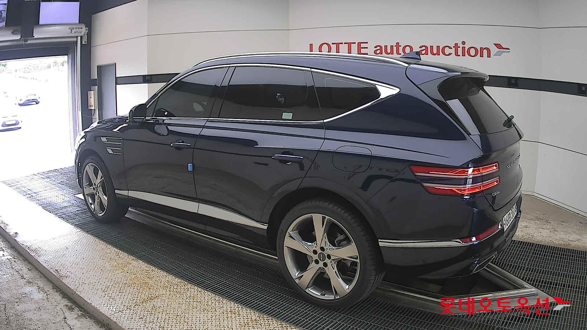 2021 - genesis gv80