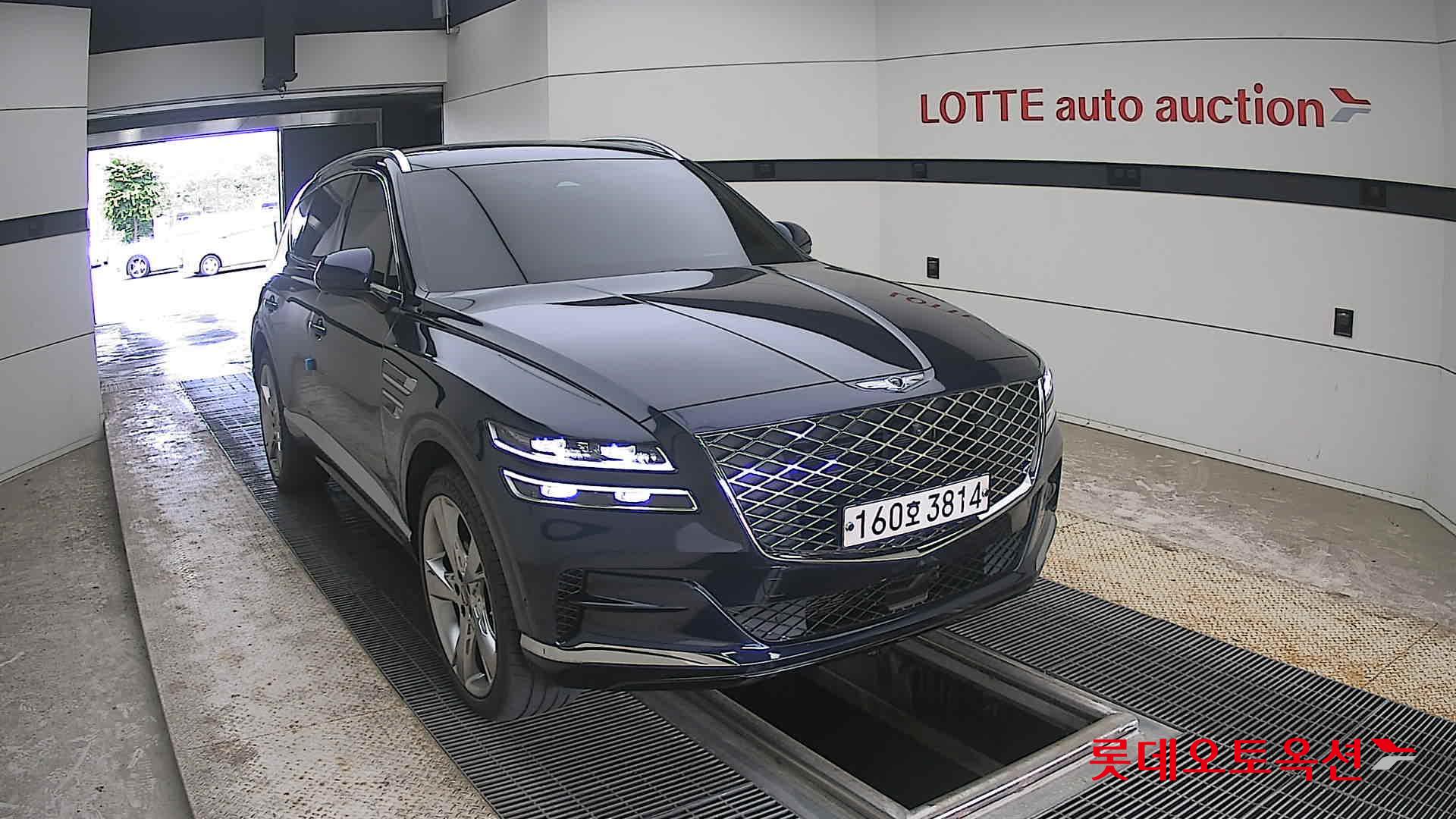 2021 - genesis gv80