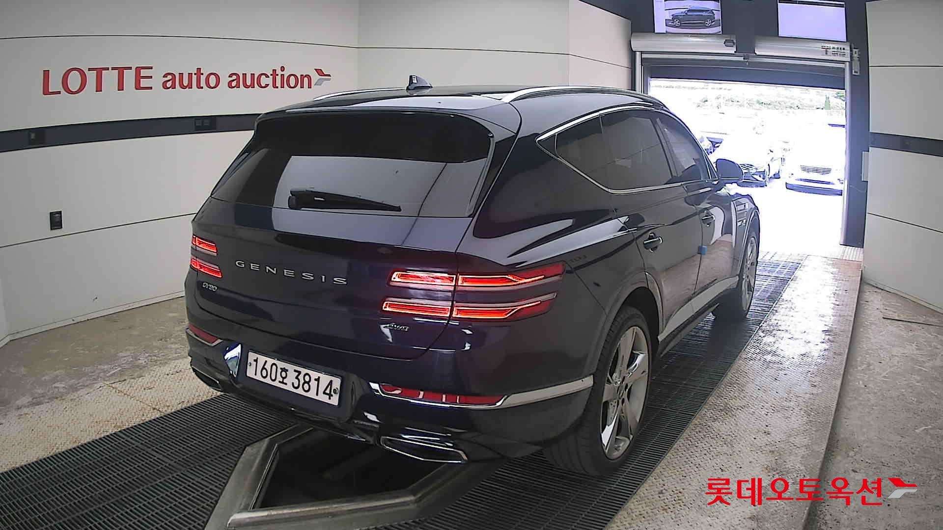 2021 - genesis gv80