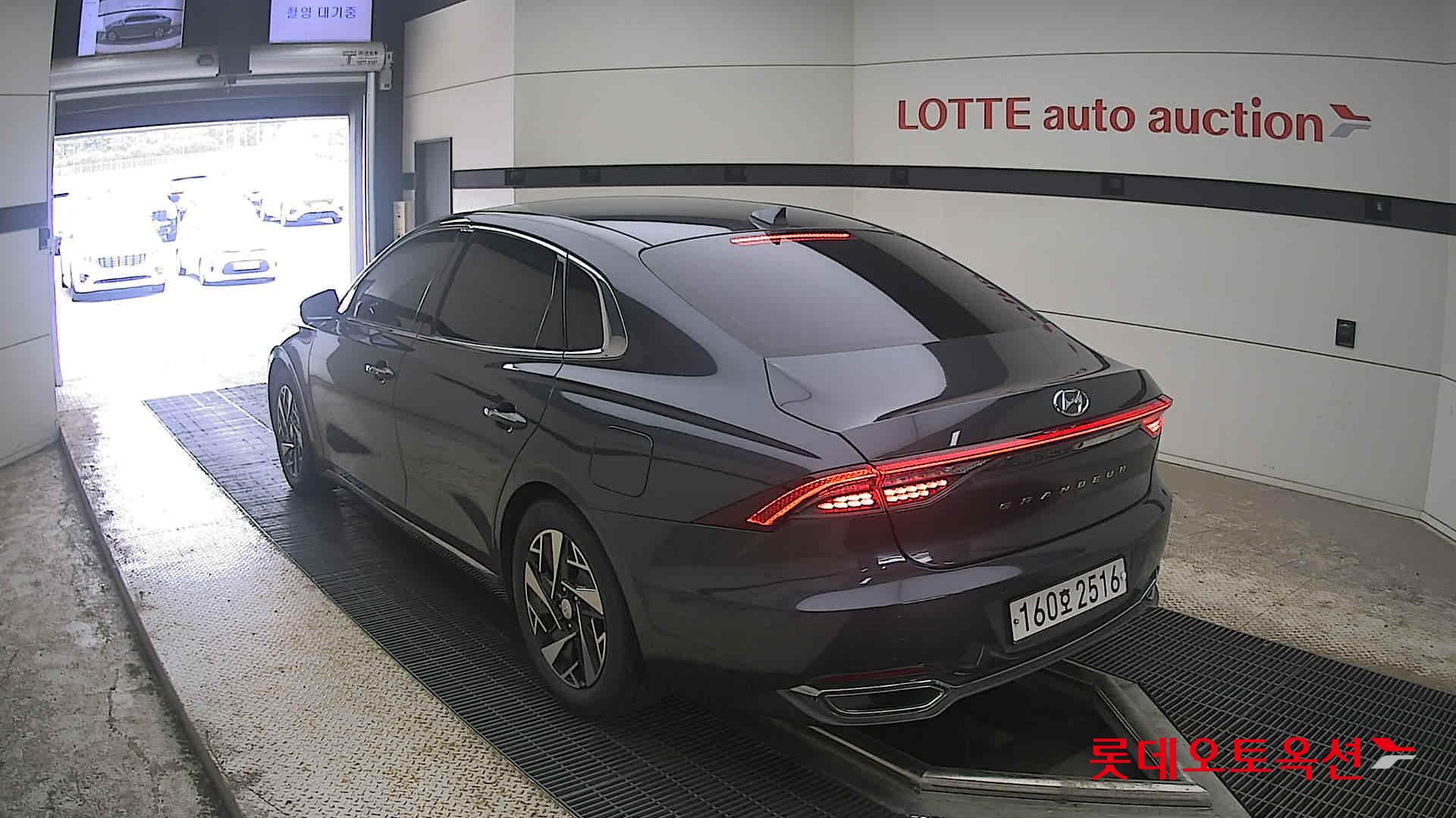 2021 - hyundai grandeur