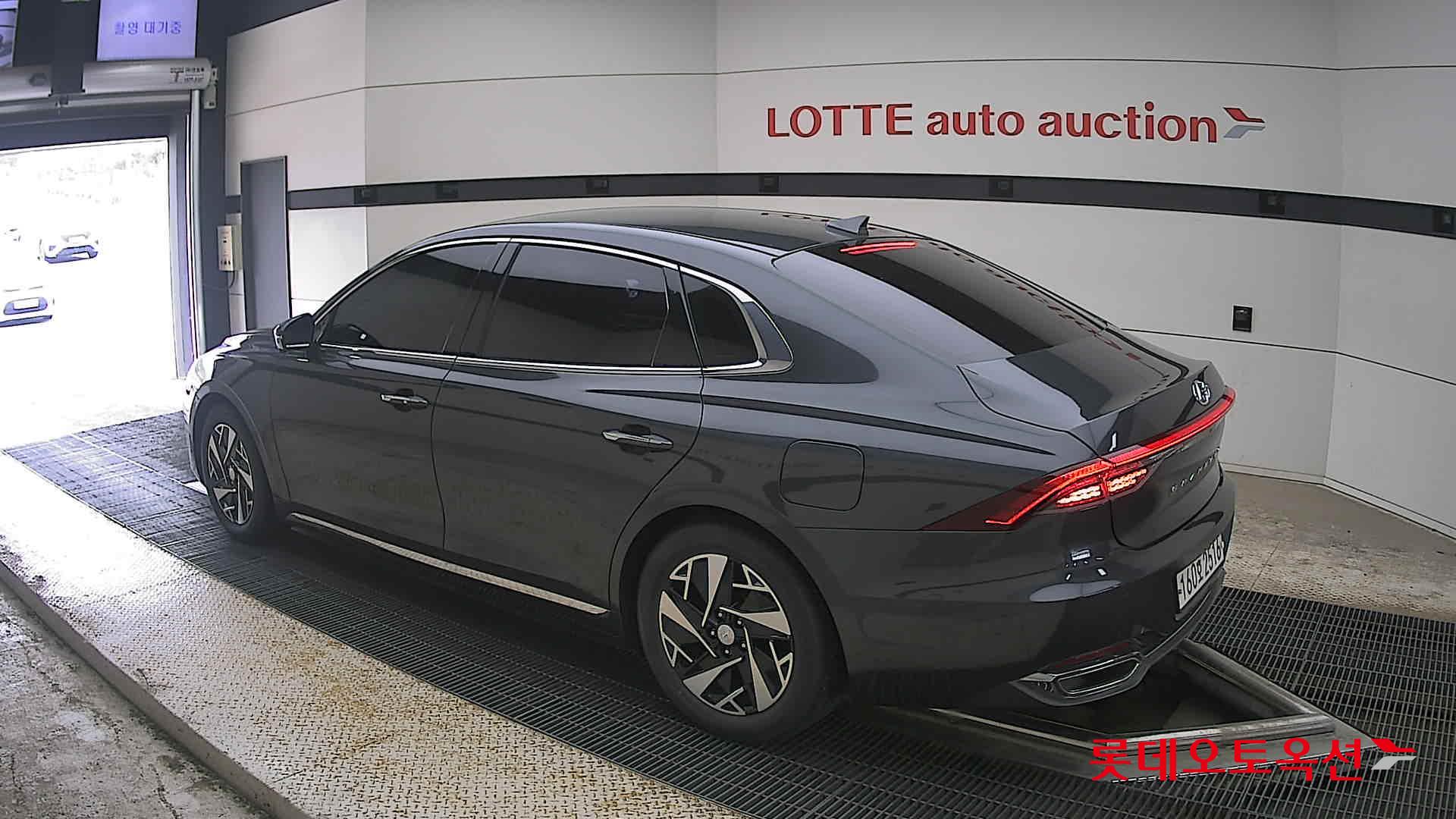 2021 - hyundai grandeur