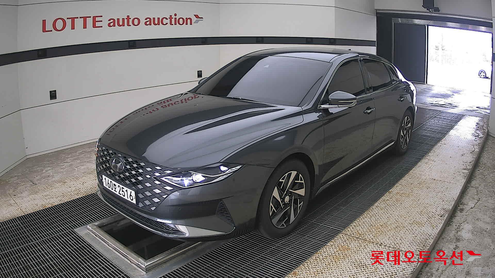 2021 - hyundai grandeur