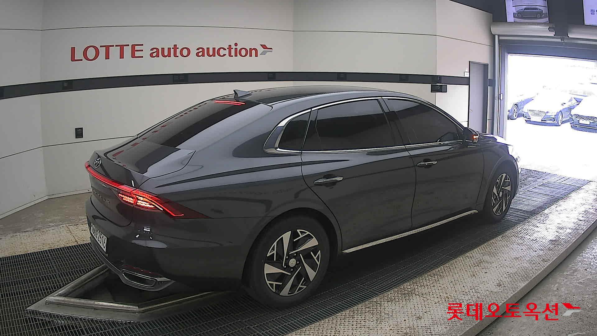 2021 - hyundai grandeur
