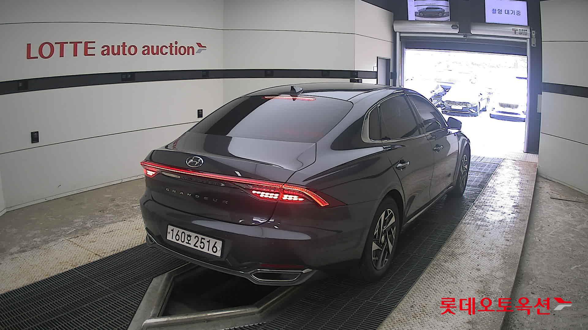 2021 - hyundai grandeur