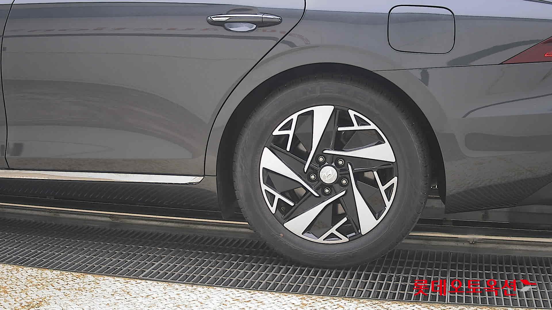 2021 - hyundai grandeur
