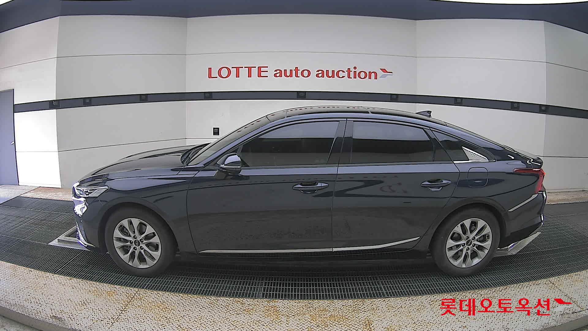 2022 - kia k8