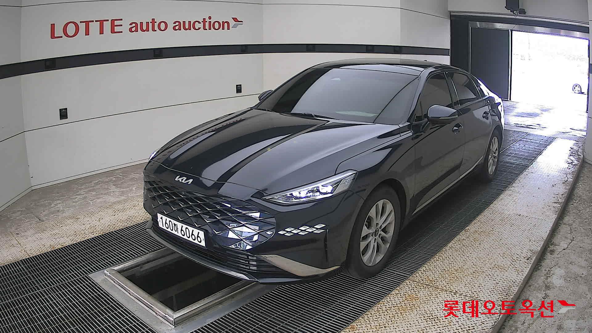 2022 - kia k8
