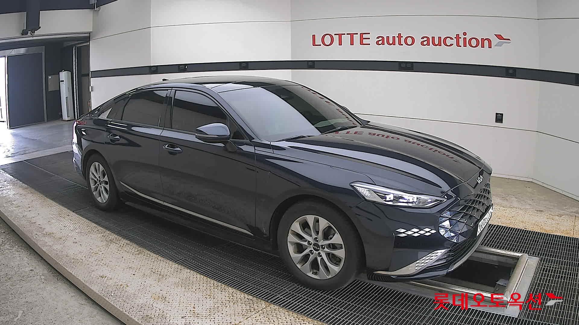 2022 - kia k8