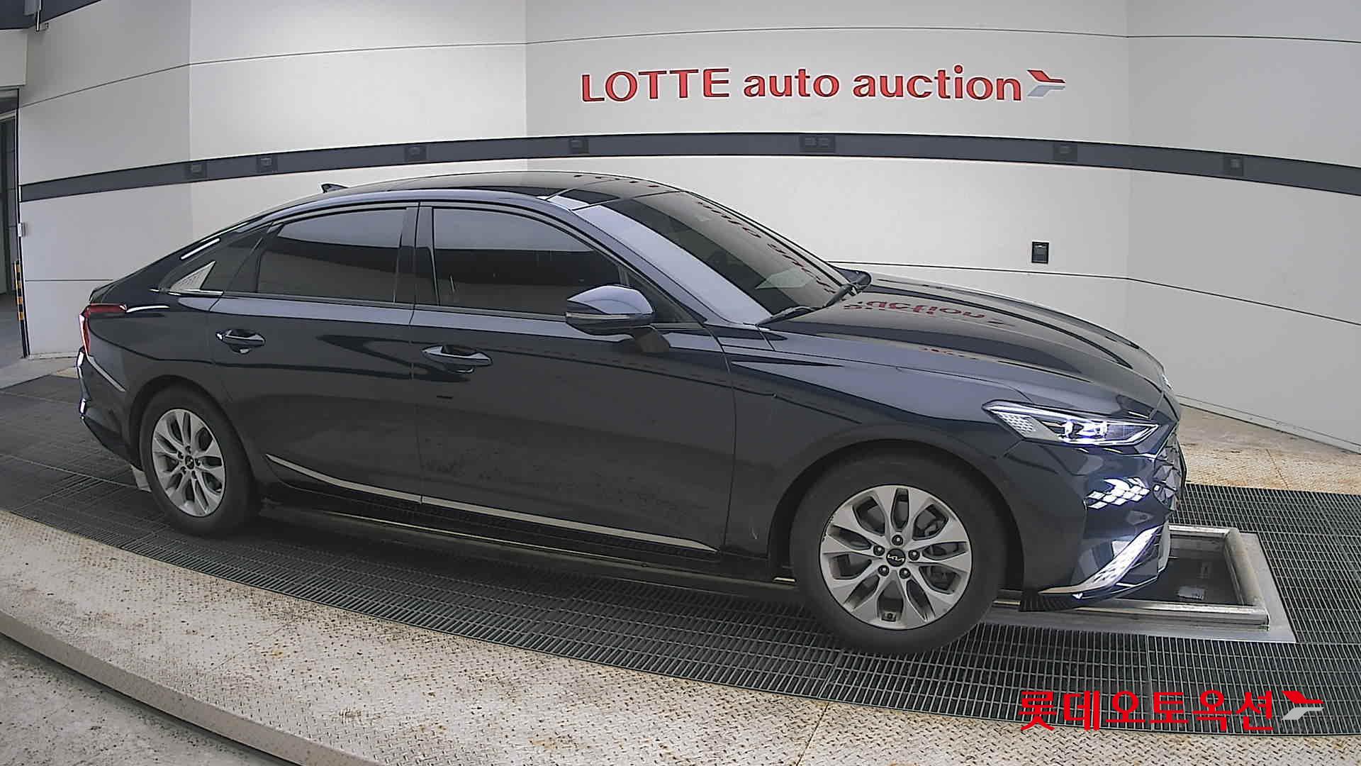 2022 - kia k8