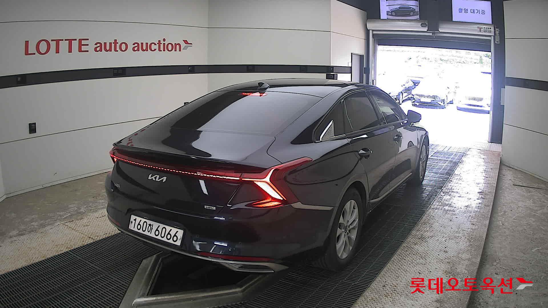 2022 - kia k8
