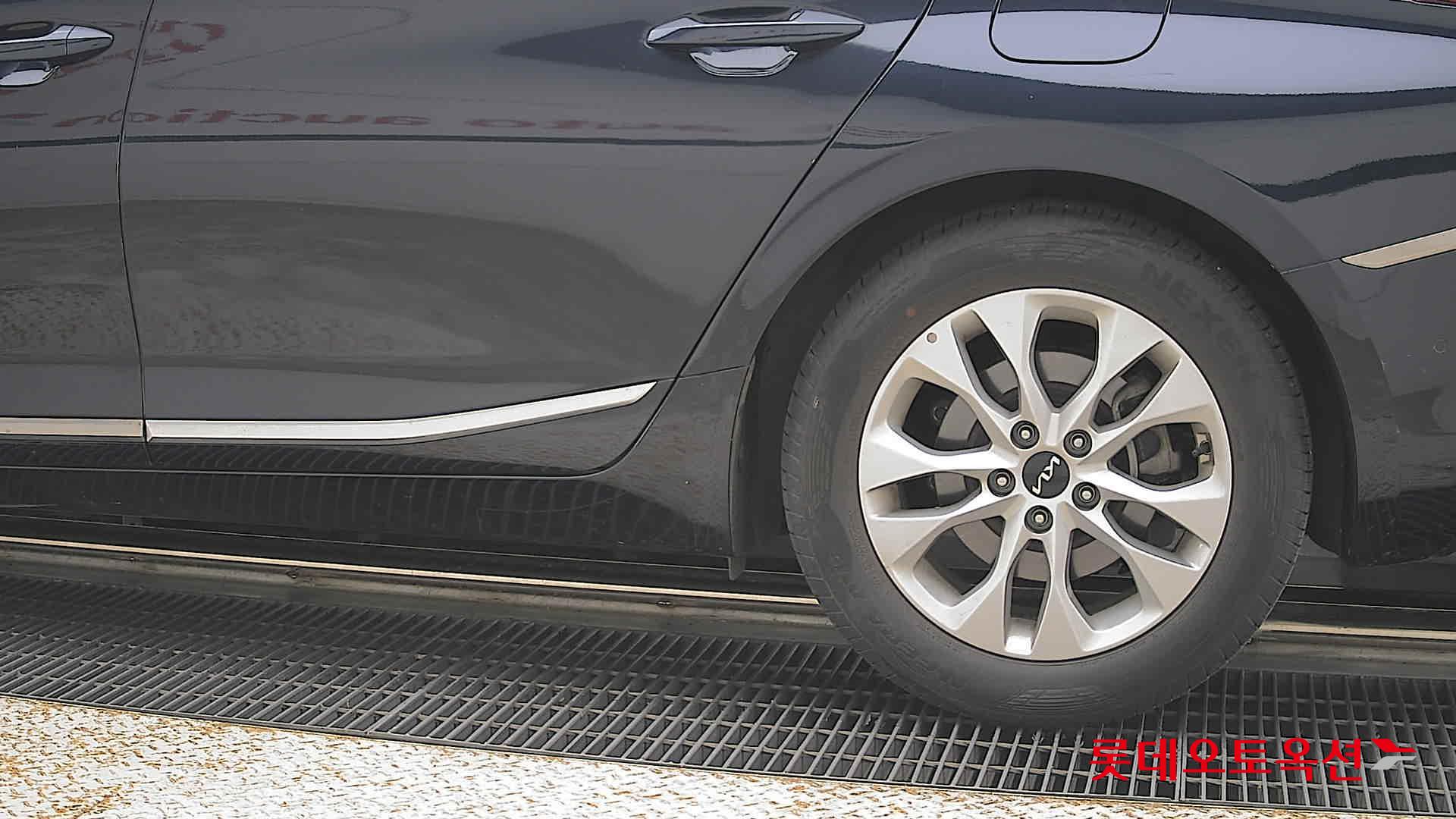 2022 - kia k8
