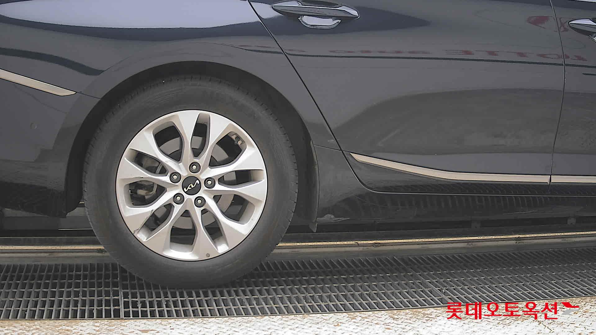 2022 - kia k8
