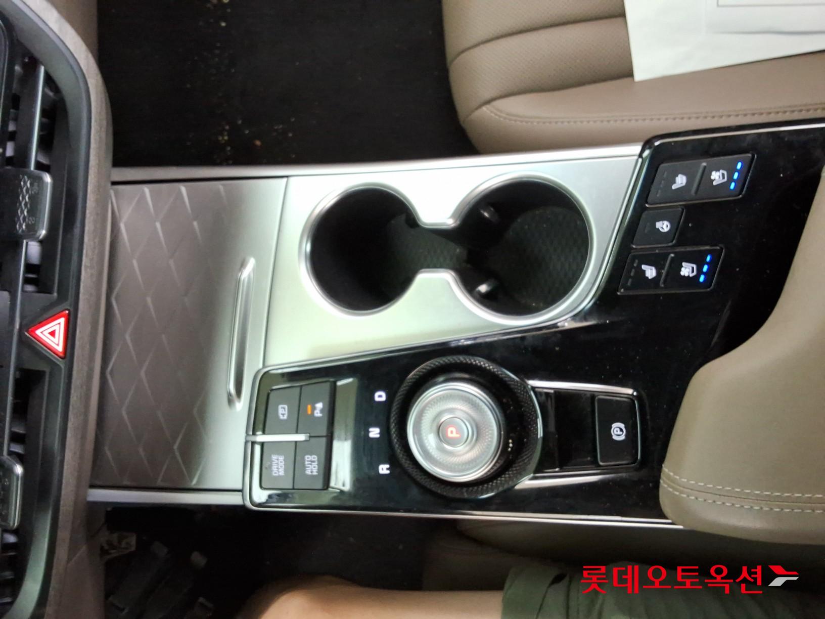 2022 - kia k8