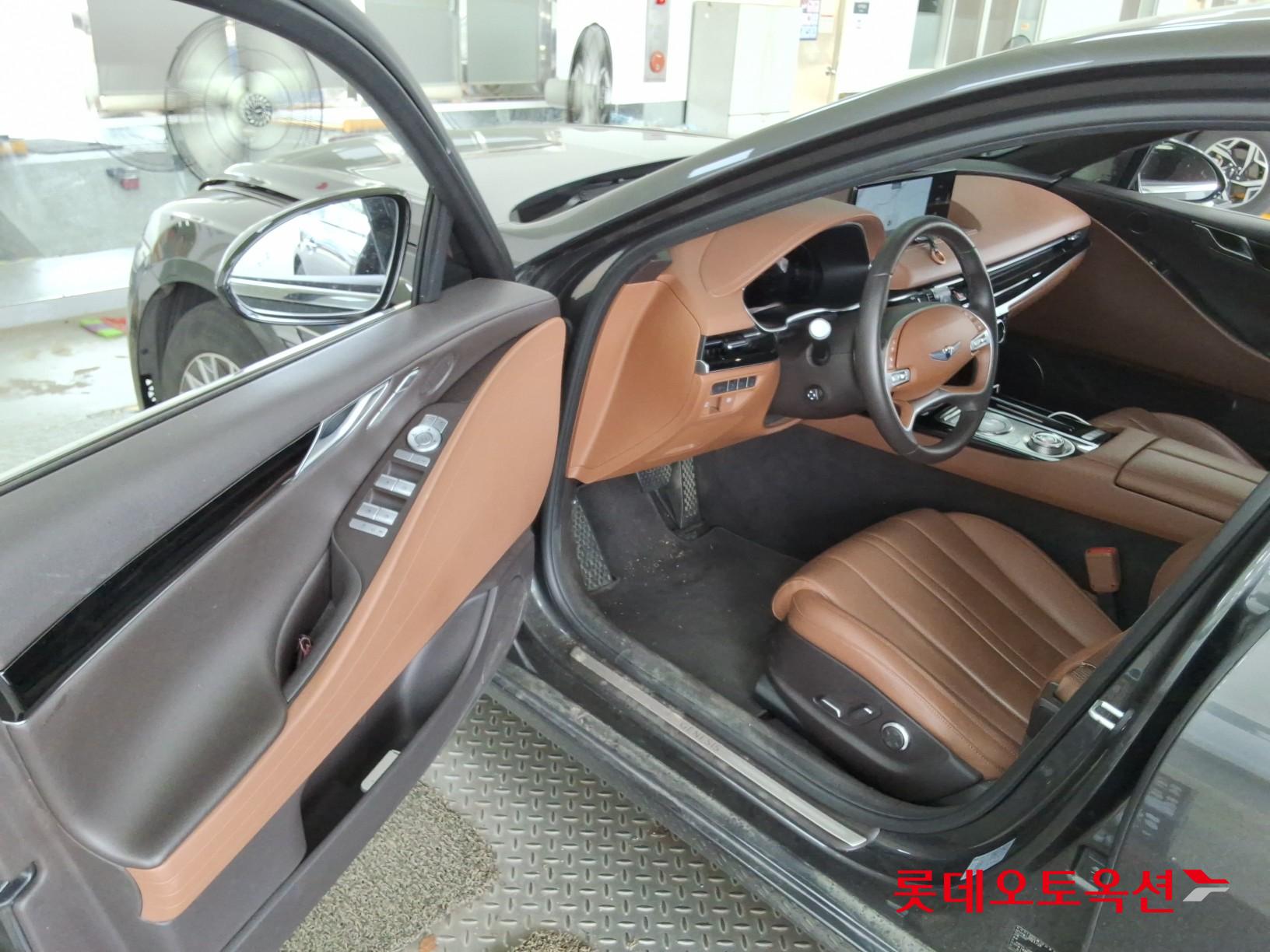 2021 - genesis g80
