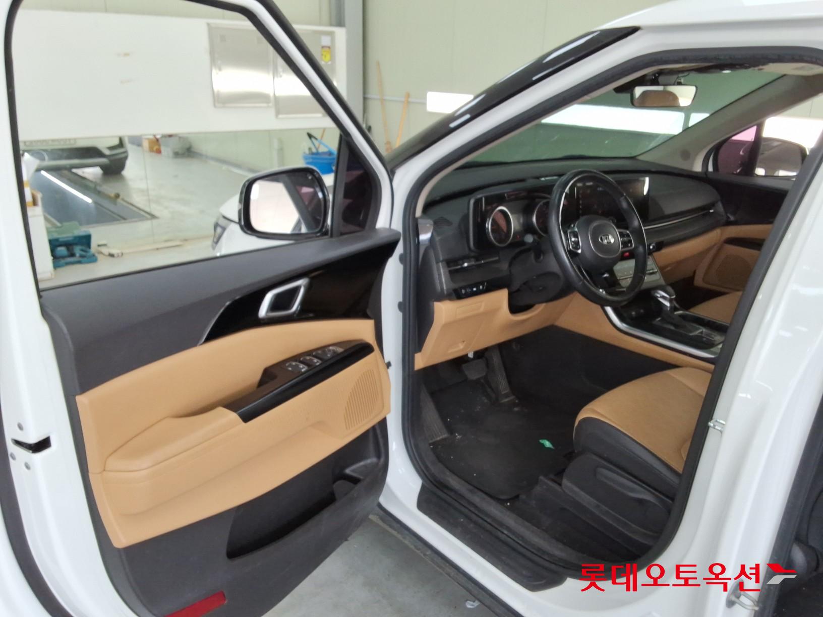 2021 - kia carnival