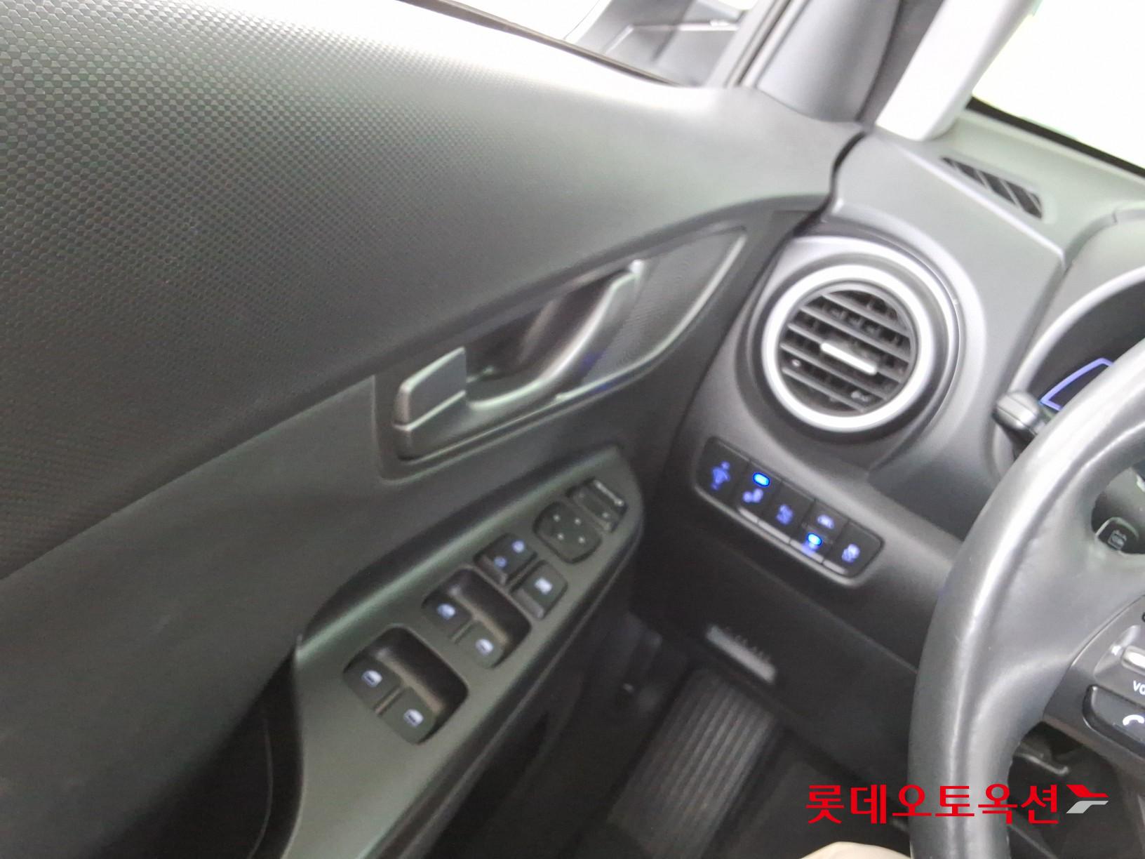 2020 - hyundai kona