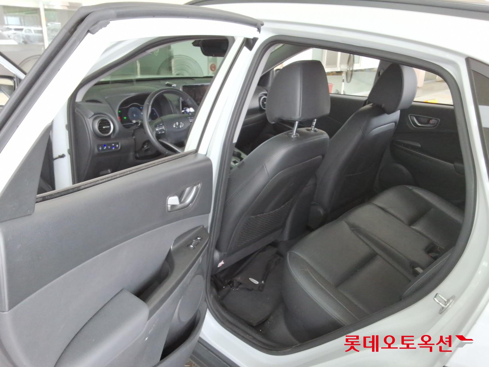 2020 - hyundai kona