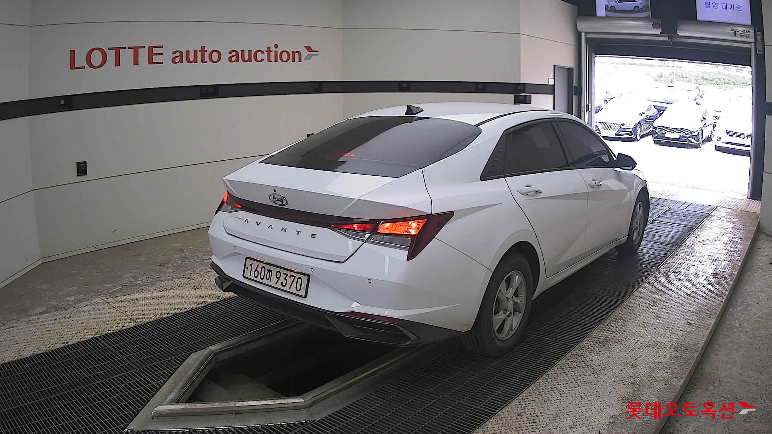 2021 - hyundai avante