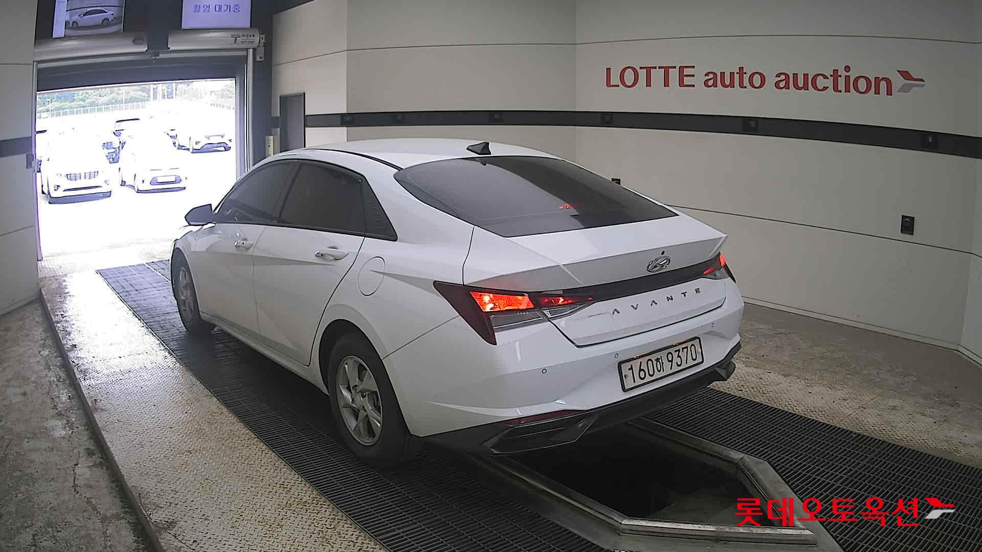 2021 - hyundai avante