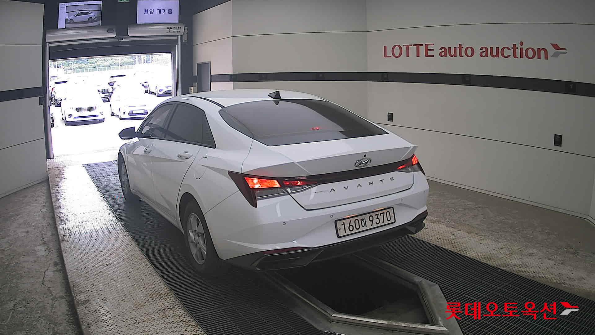2021 - hyundai avante