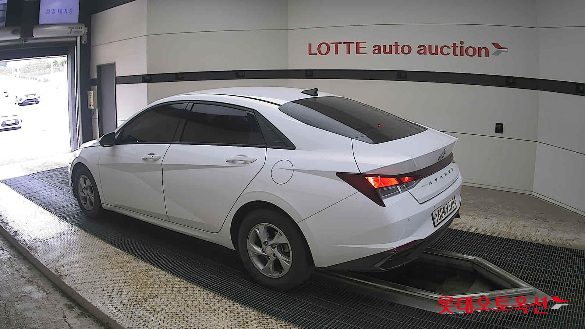 2021 - hyundai avante