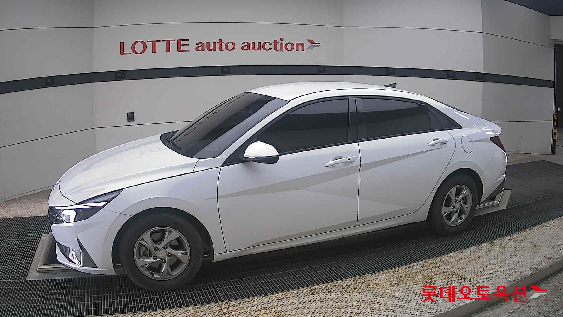 2021 - hyundai avante