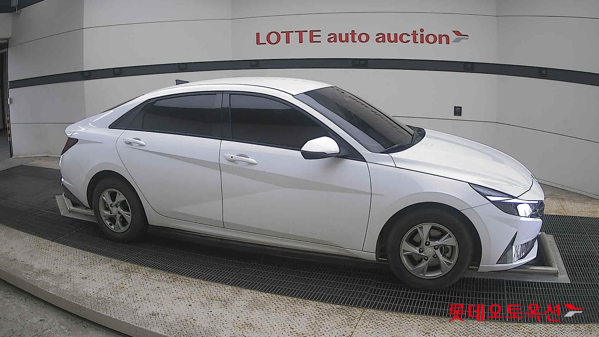 2021 - hyundai avante