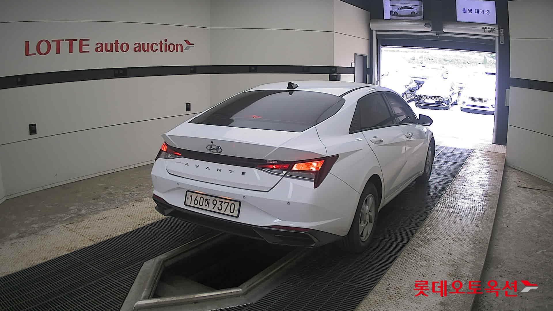 2021 - hyundai avante