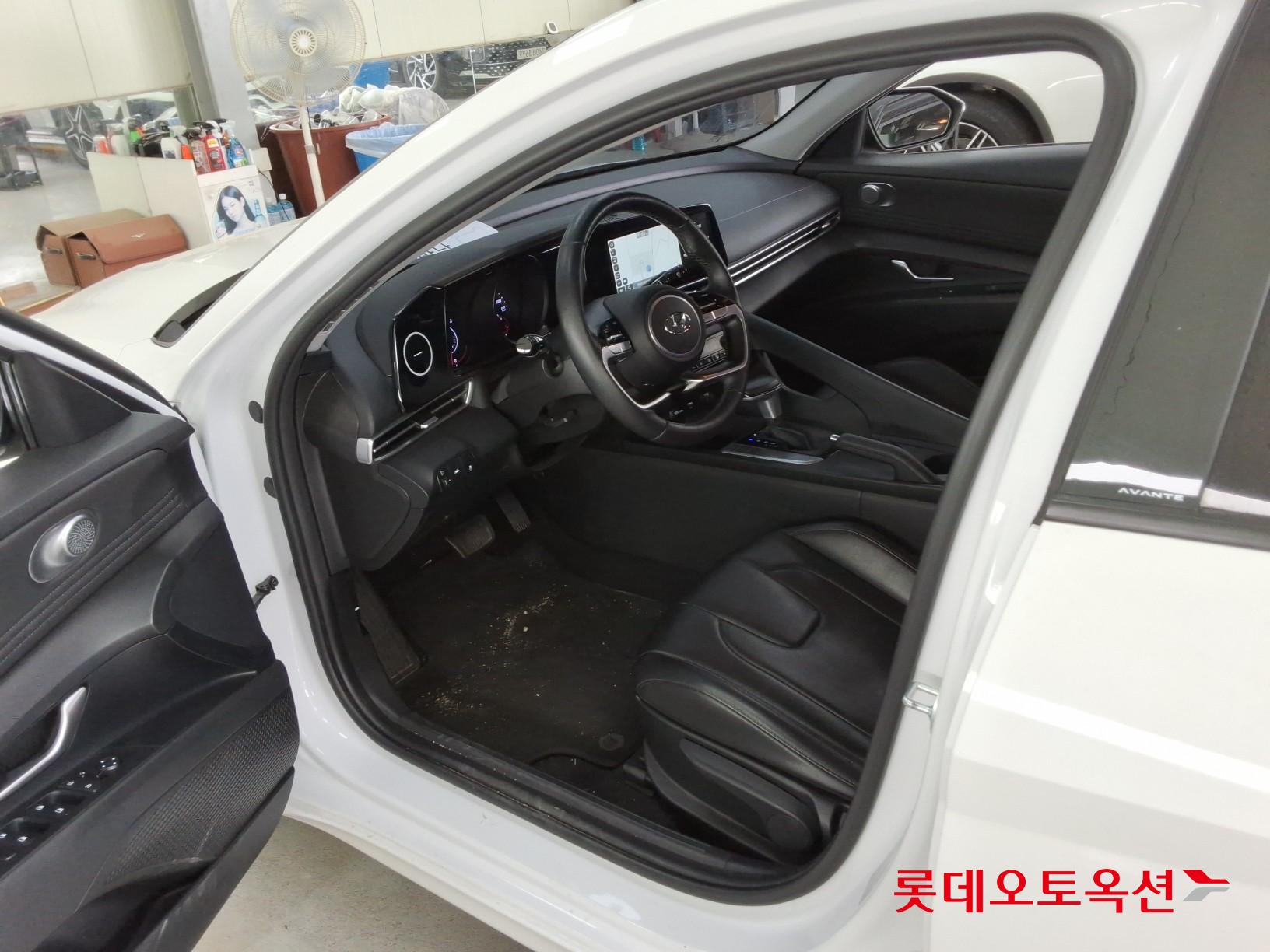 2021 - hyundai avante