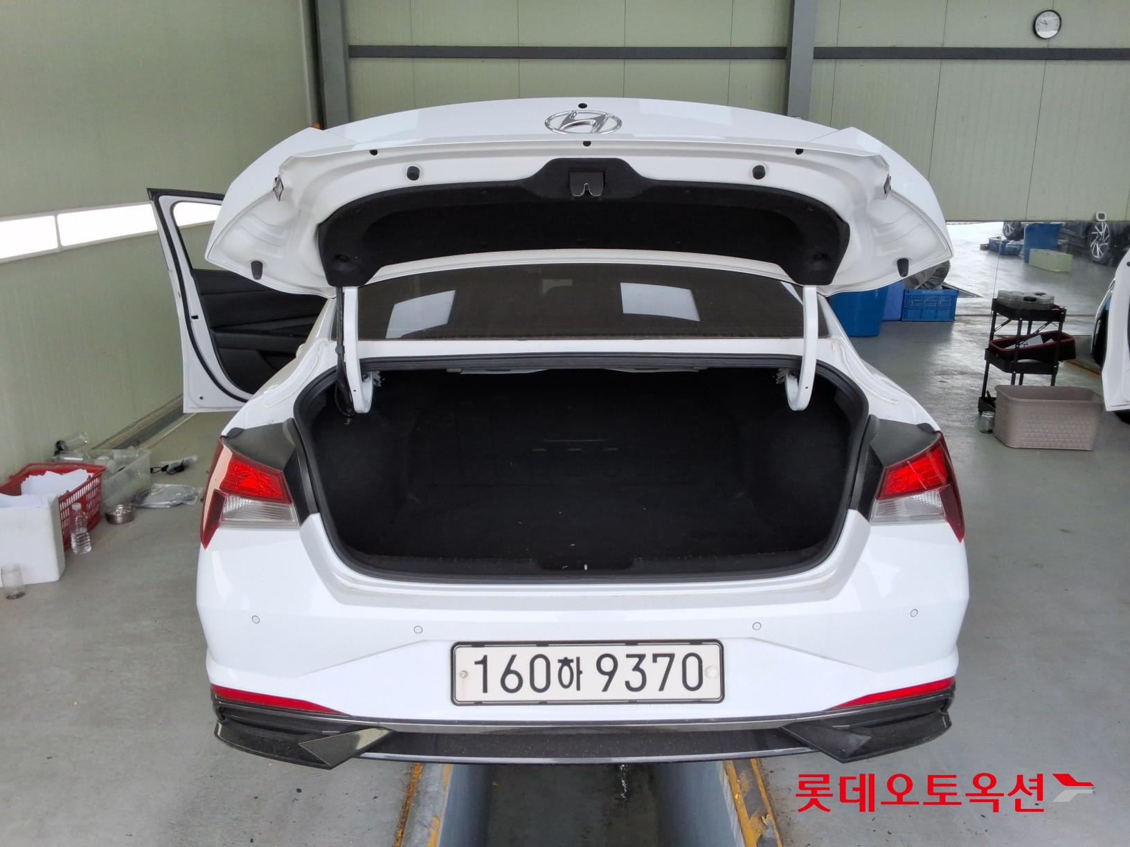 2021 - hyundai avante