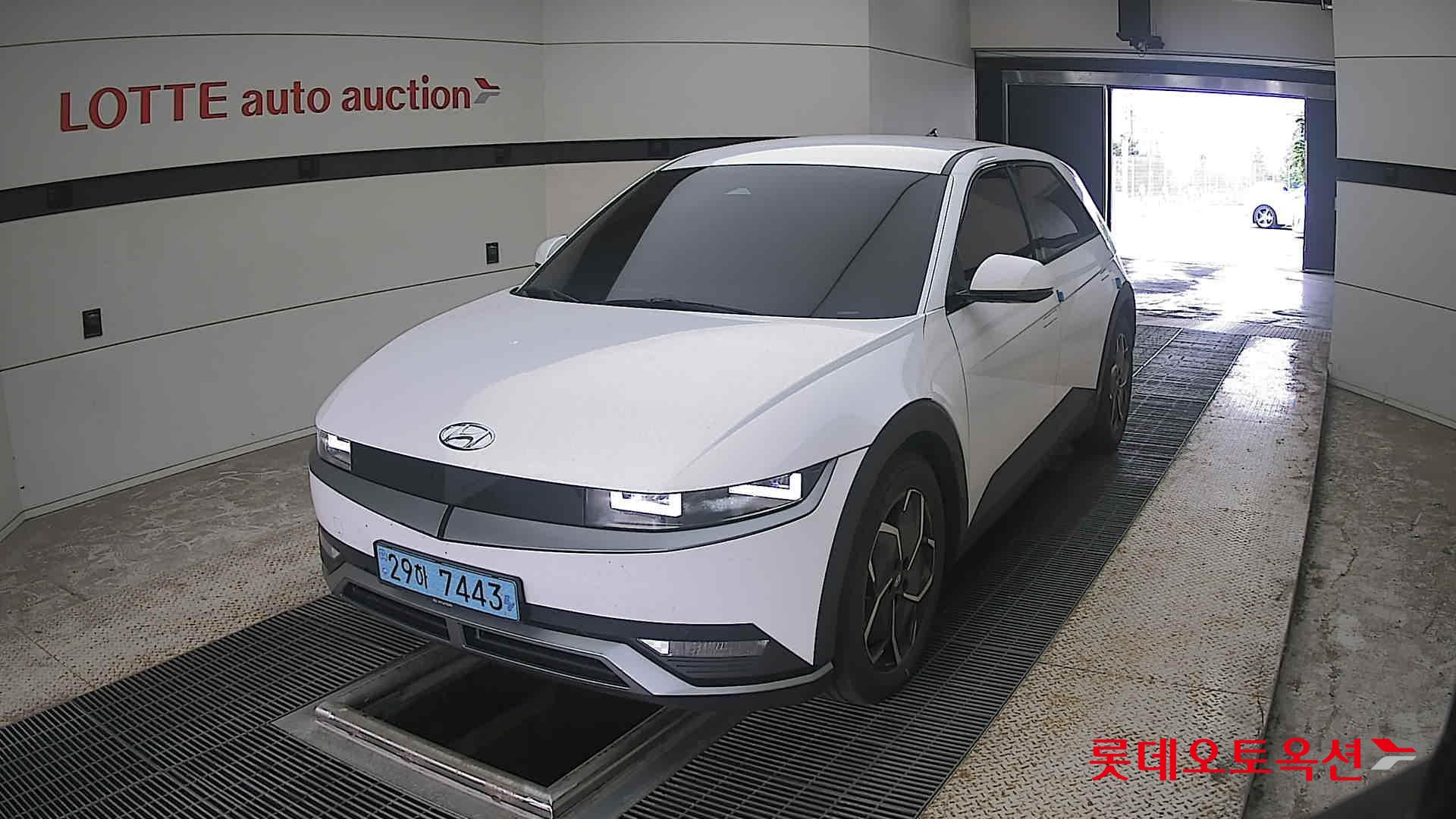 2022 - hyundai ioniq