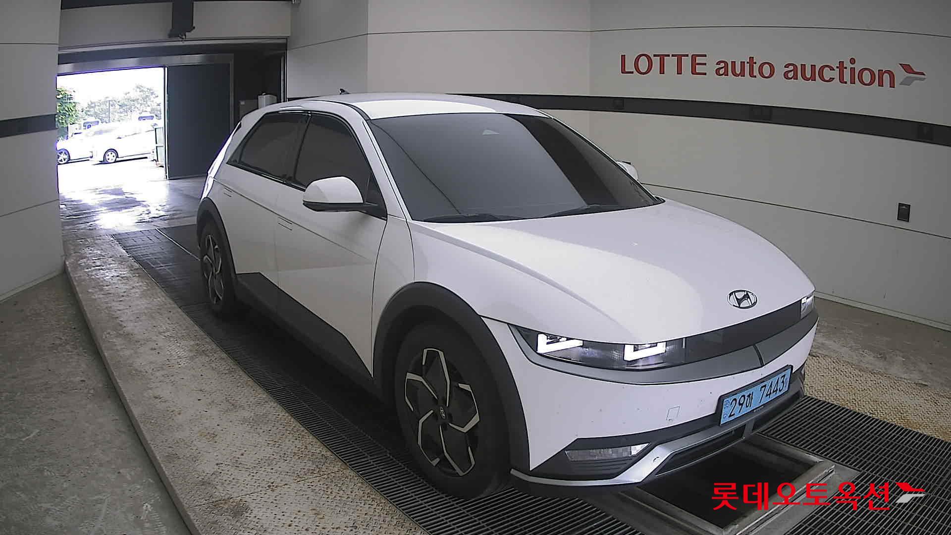 2022 - hyundai ioniq