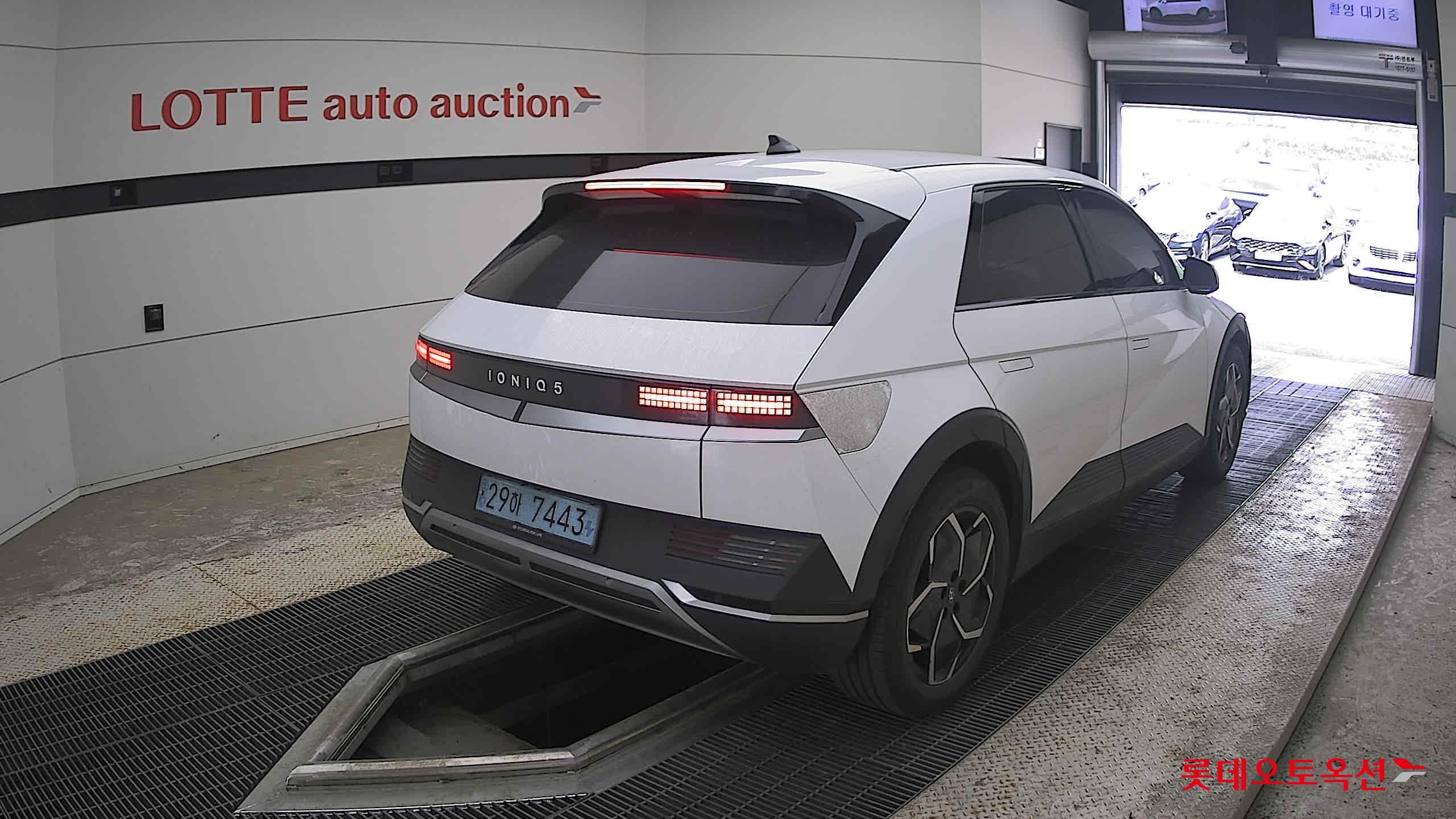 2022 - hyundai ioniq