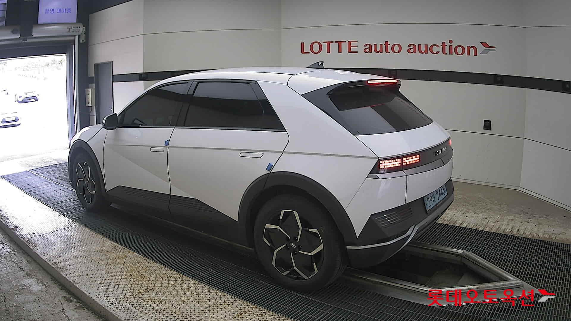 2022 - hyundai ioniq