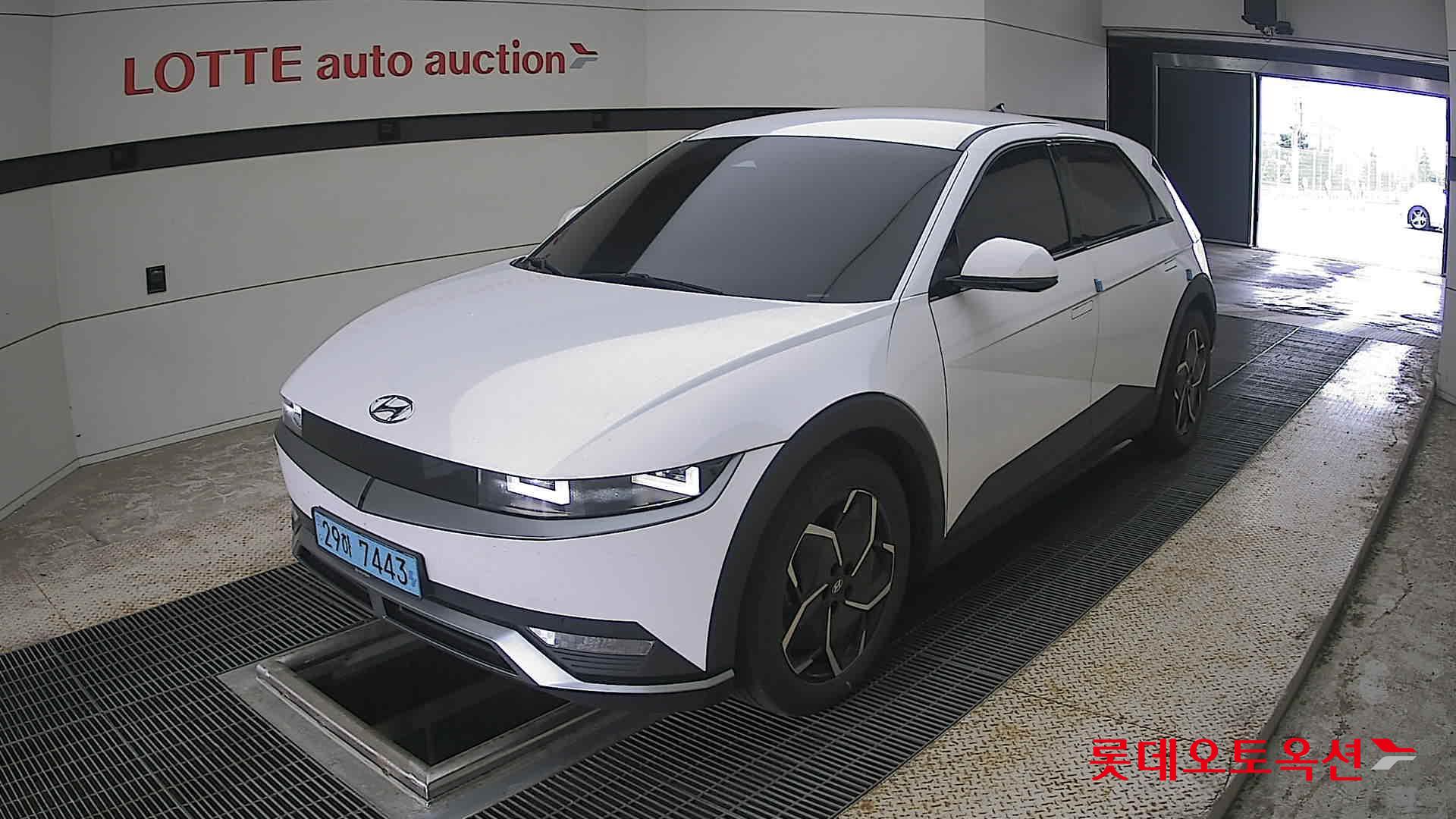 2022 - hyundai ioniq