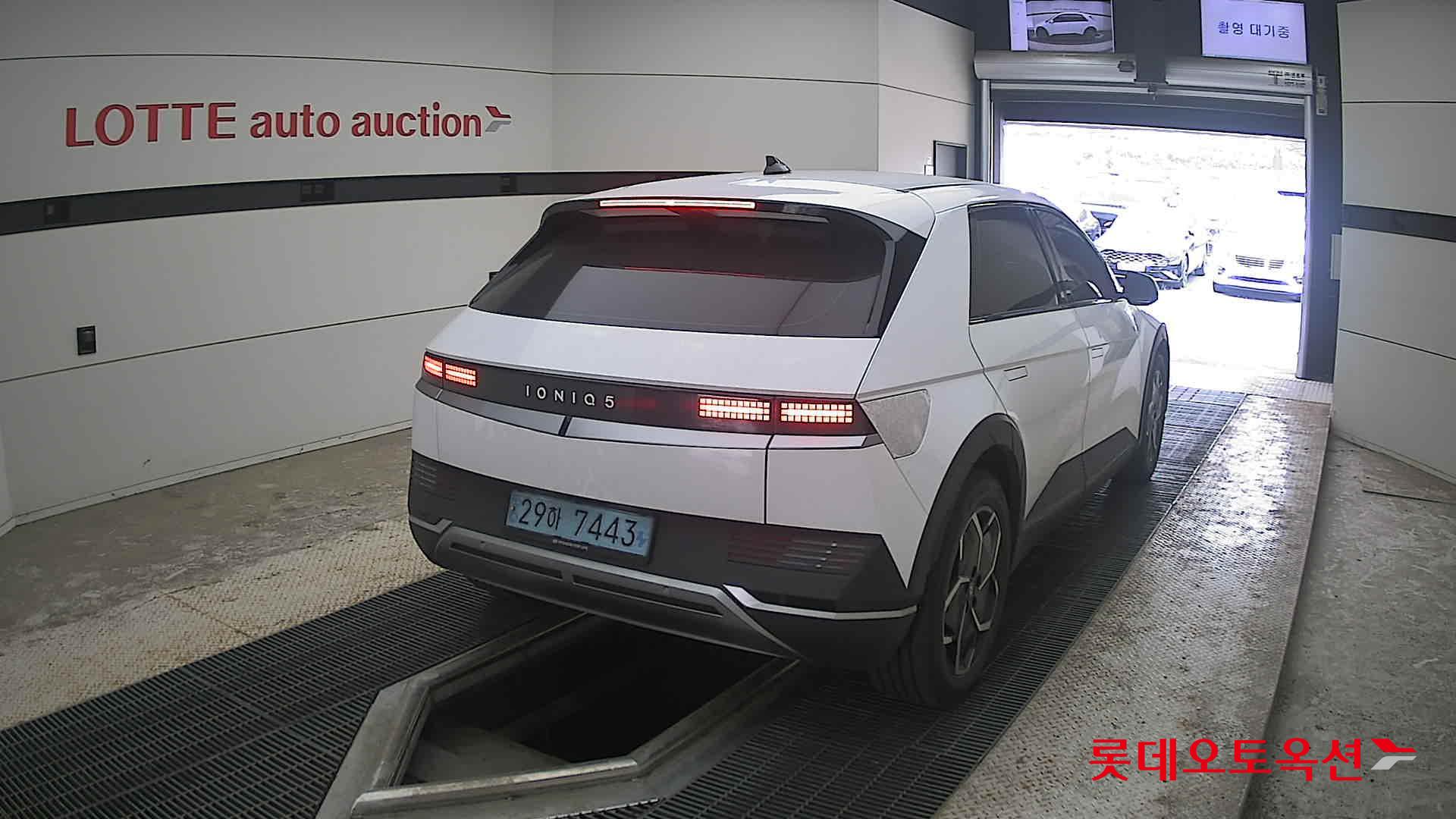 2022 - hyundai ioniq
