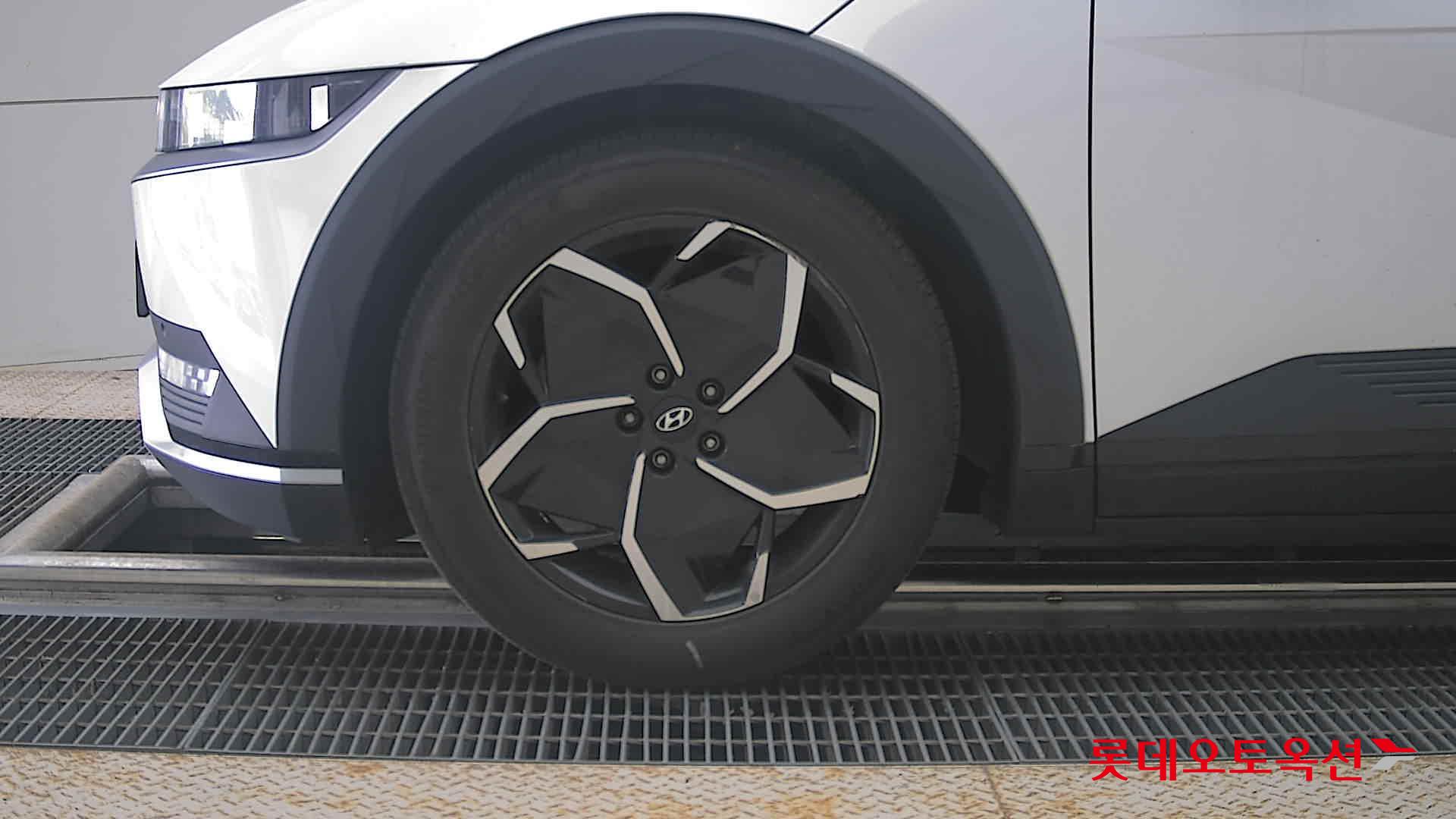 2022 - hyundai ioniq