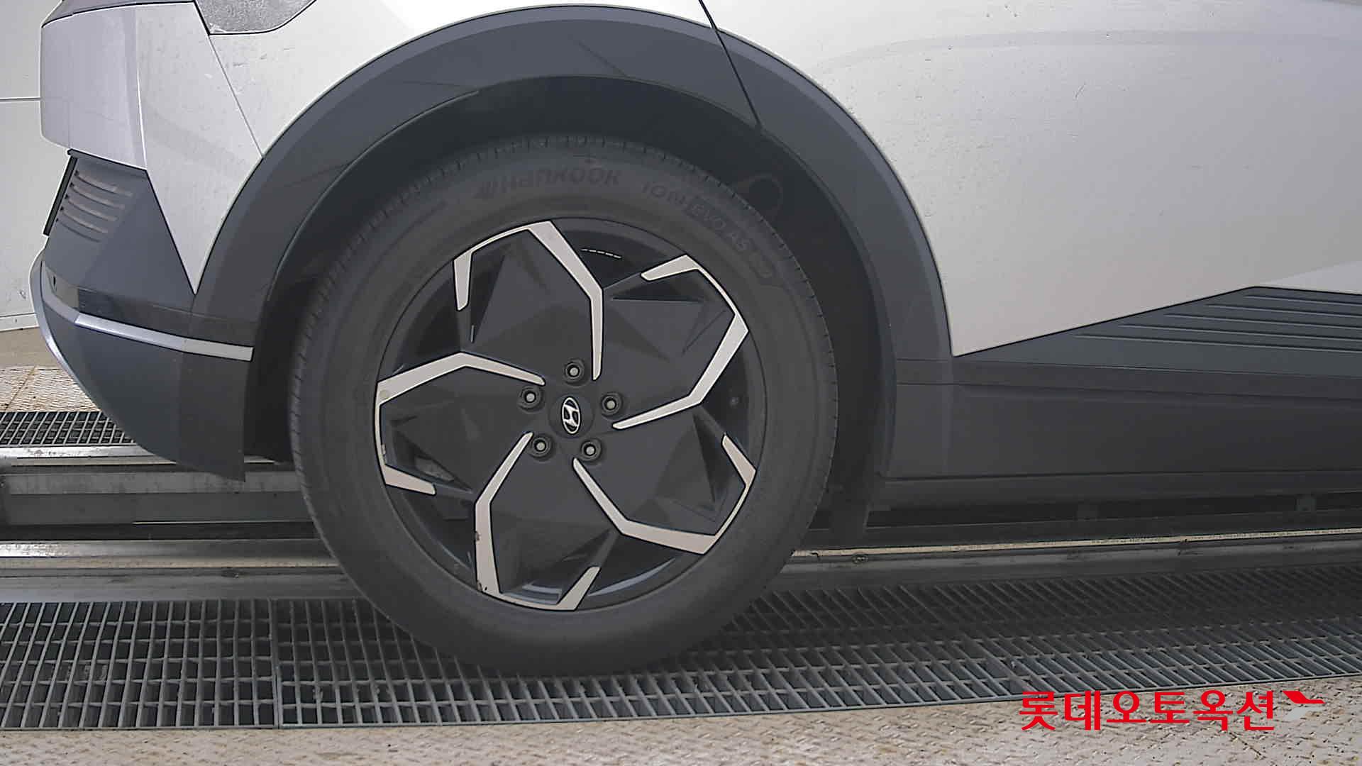 2022 - hyundai ioniq