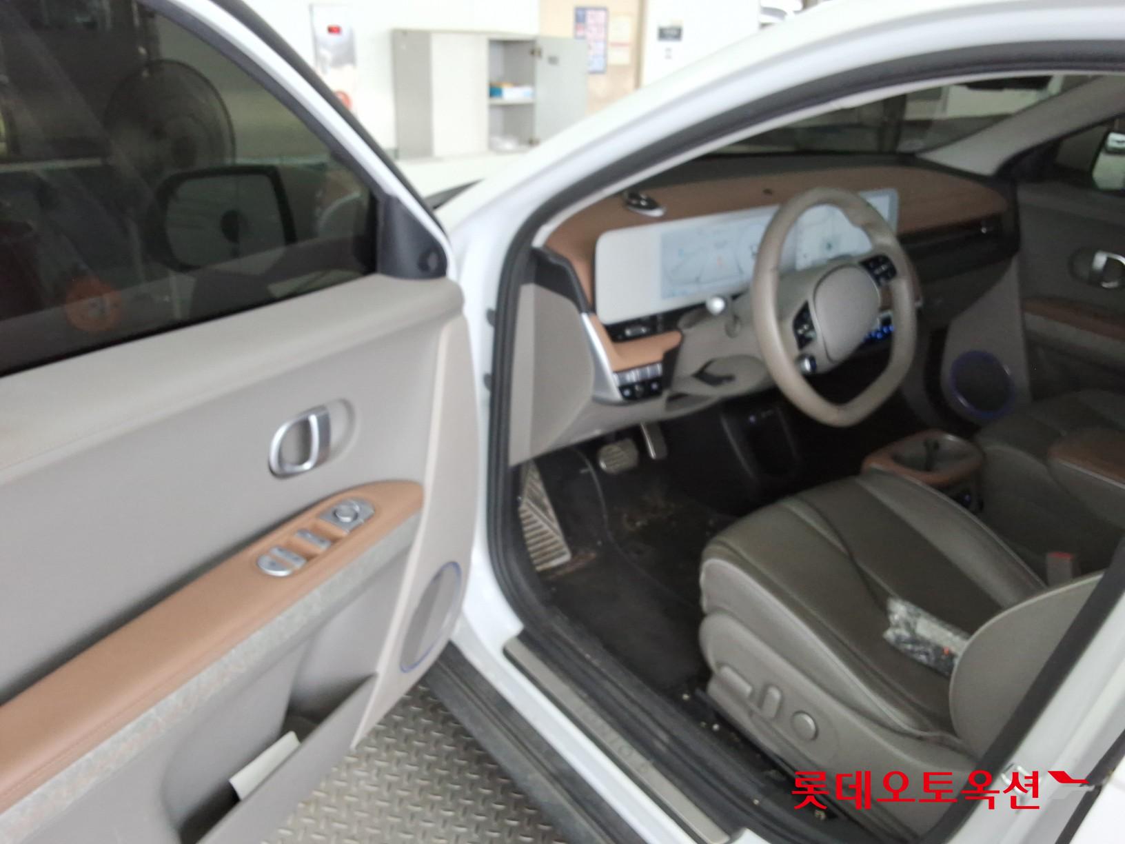 2022 - hyundai ioniq