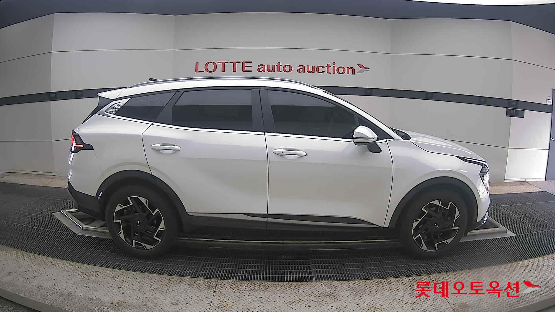 2022 - kia sportage