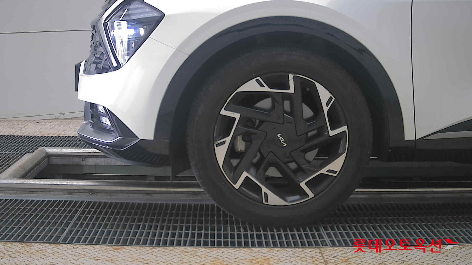 2022 - kia sportage