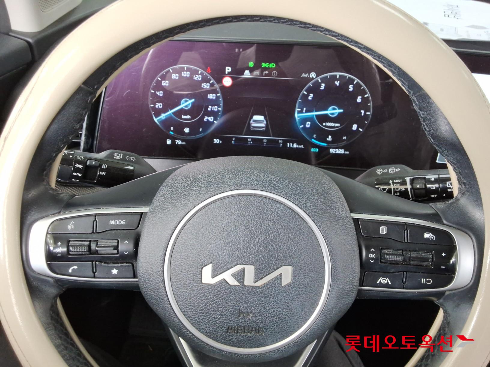 2022 - kia sportage