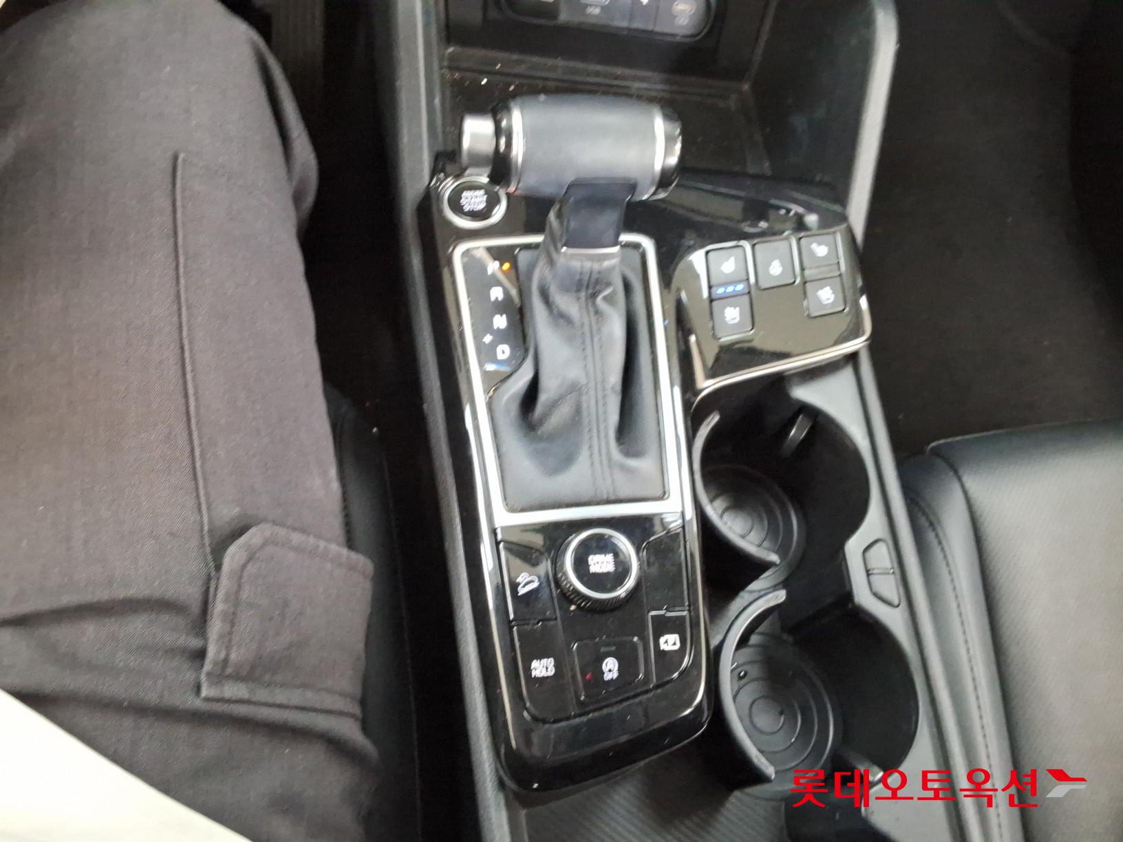 2022 - kia sportage