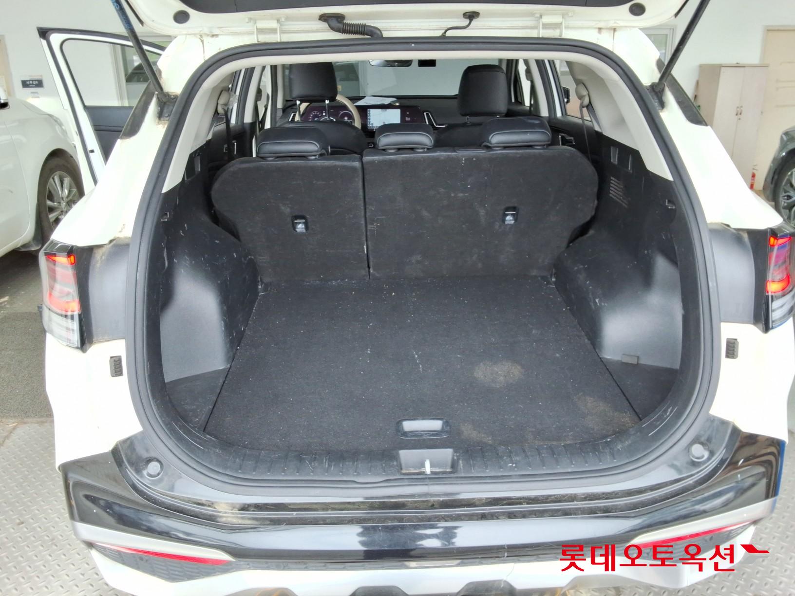 2022 - kia sportage