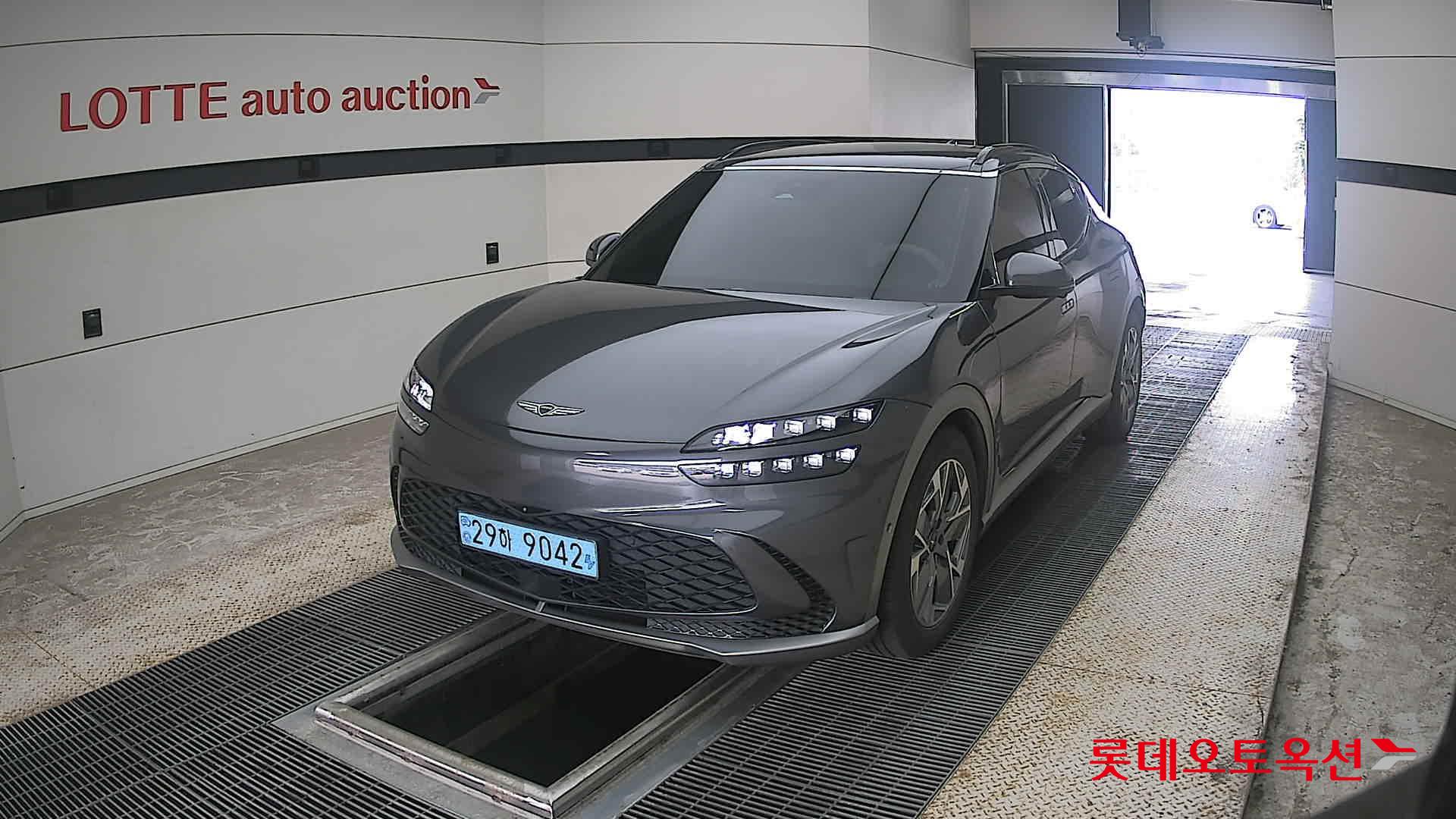 2022 - genesis gv60